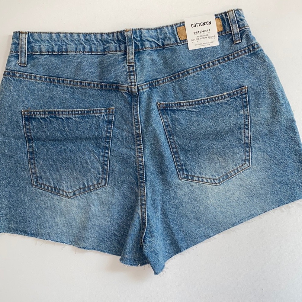 Cotton On High Rise Goldie 5 Pocket High Rise Shorts Size: 10